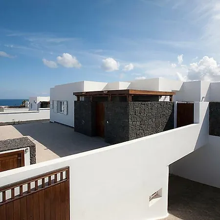 Puerto Calero Sleeps 10 Pool Air Con Wifi